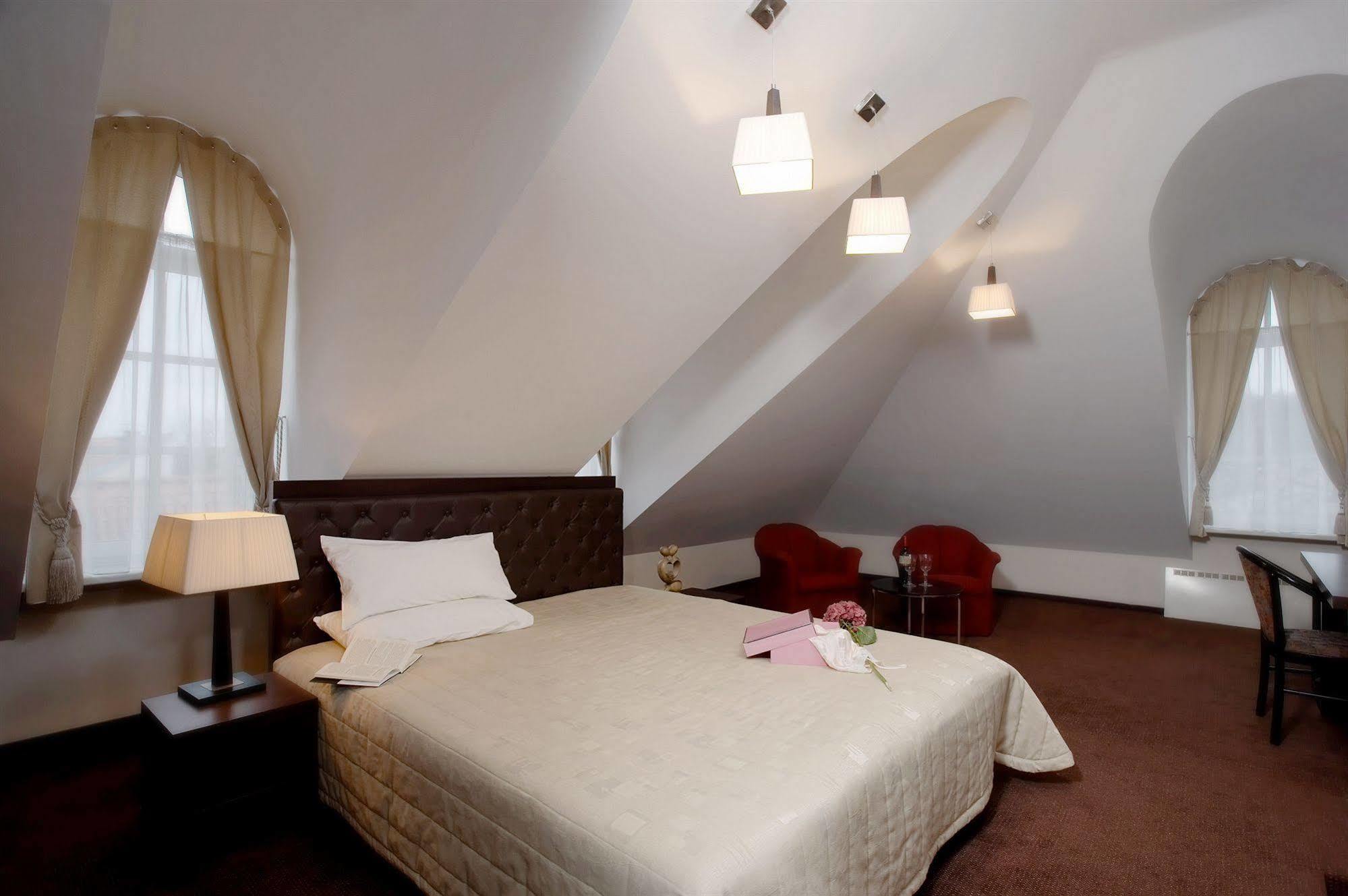 Amberton Cozy Hotel Kaunas Room photo